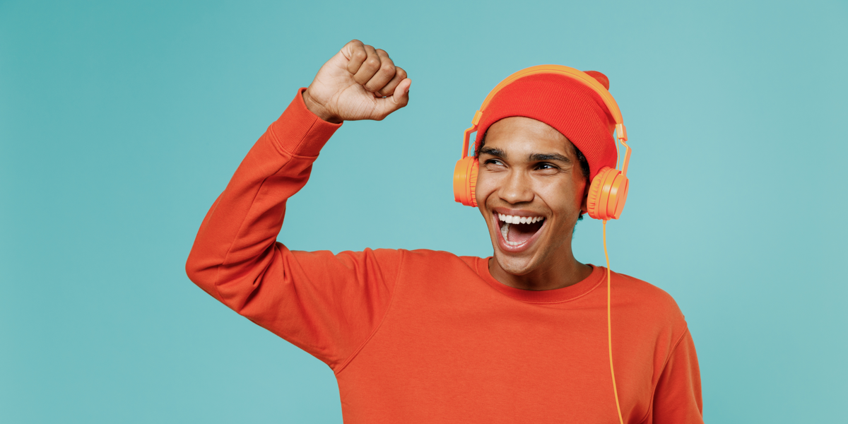 7-podcasts-for-20-somethings-to-live-a-more-balanced-life-makeena